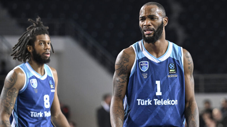 Türk Telekom evinde mağlup!