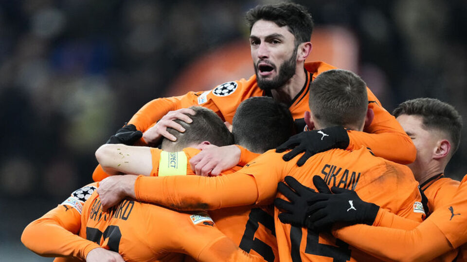 Shakhtar kazandı umutlarını son maça taşıdı