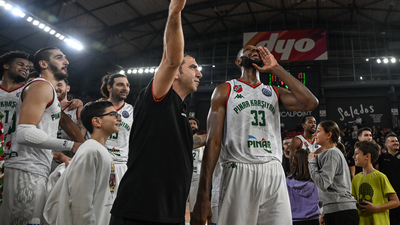 Pınar Karşıyaka evinde rahat kazandı