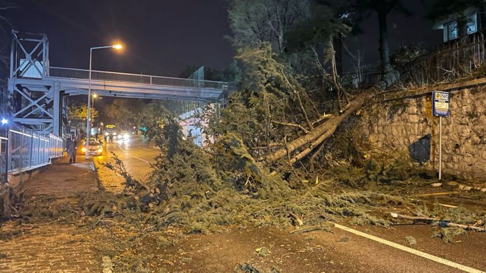 Bursa'da 5 ilçede eğitime 'lodos' arası