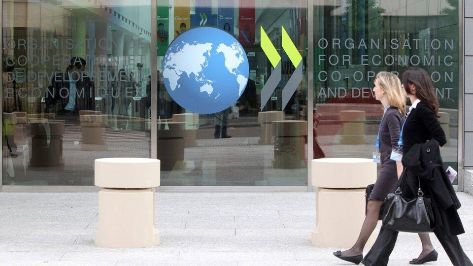 OECD, Türkiye büyüme tahminini yükseltti