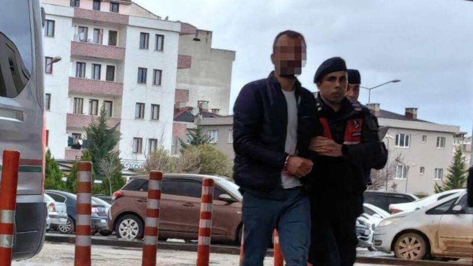 Kaza yaptı, uyuşturucudan tutuklandı