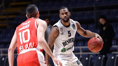 Beşiktaş, Sırbistan'da mağlup