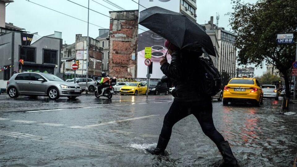 Yağmur ve fırtına uyarısı! Bu iller dikkat