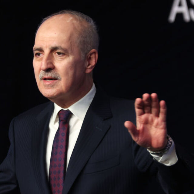 Kurtulmuş: Yeni anayasa zorunluluktur