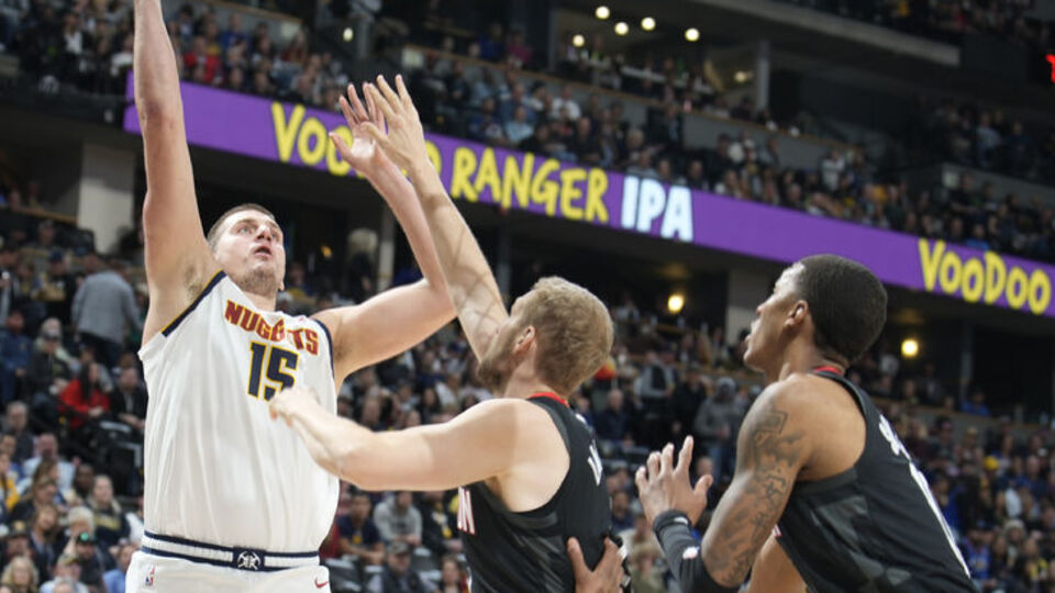 Alperen'in 22 sayısı Houston'a yetmedi