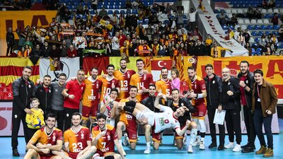 Galatasaray son 8'e kaldı
