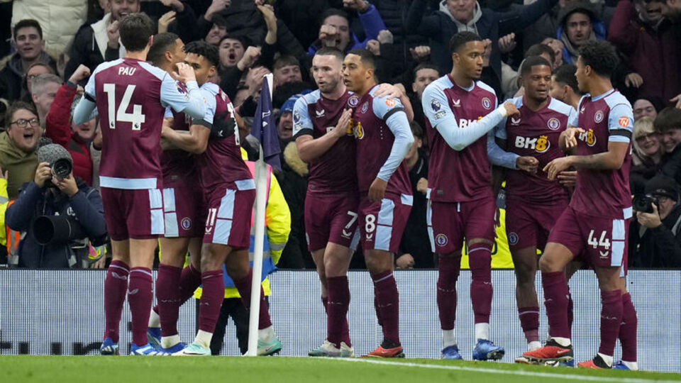 Aston Villa turladı!
