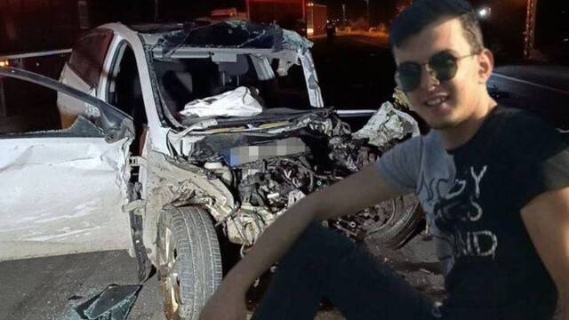 2 TIR'la çarpıştı: 1 ölü, 1 yaralı