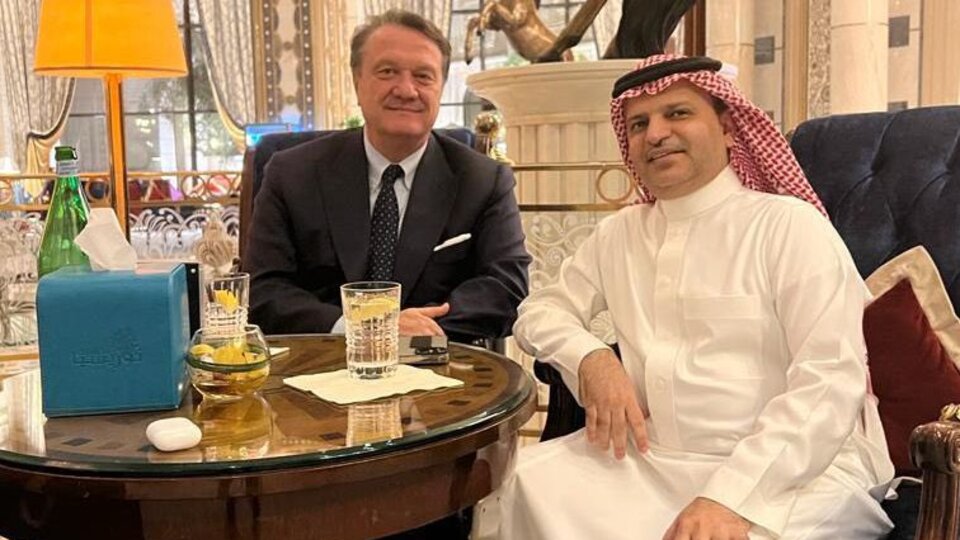 Hasan Arat, Al-Nassr Başkanı ile buluştu!