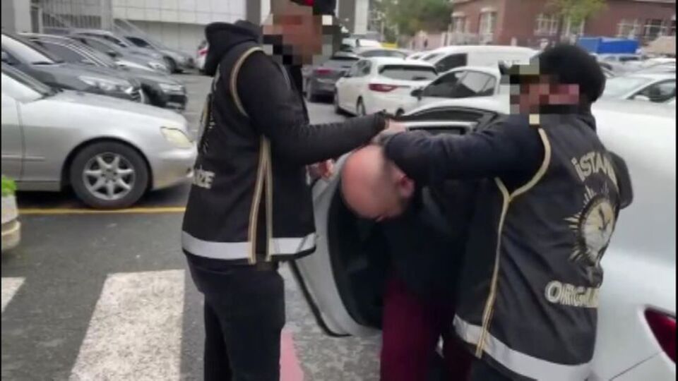 Mavi bültenle aranan suç örgütü yöneticisi yakalandı!