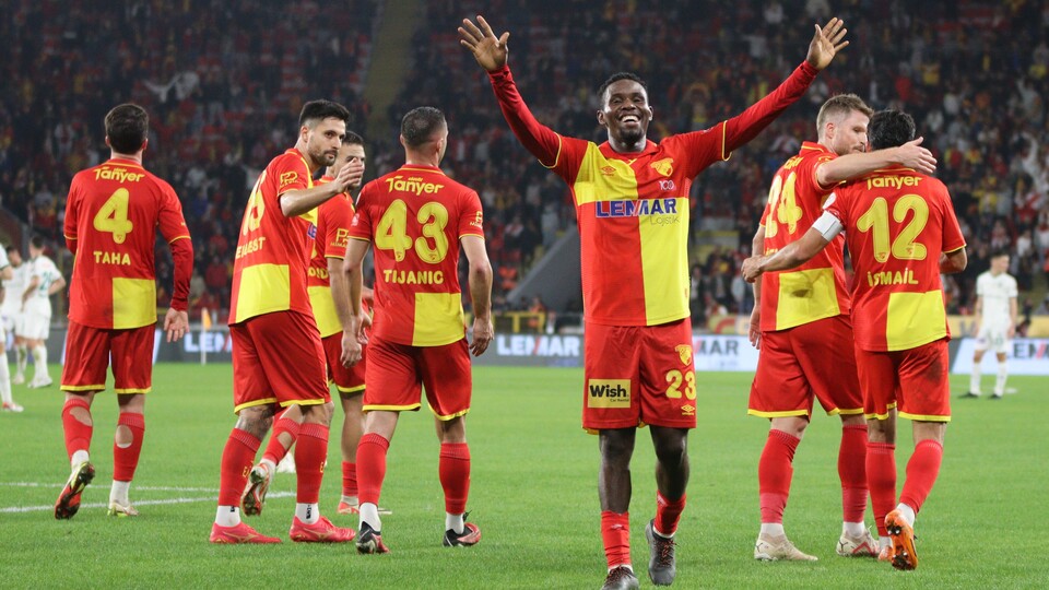 Göztepe 3 puanı 3 golle aldı!