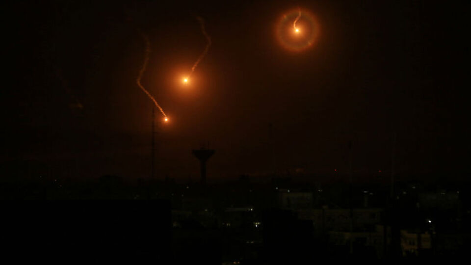 İsrail, Gazze'de hastane girişini vurdu: 4 ölü, 9 yaralı