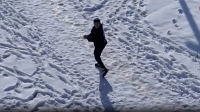 Dronedan korktu kartopu attı