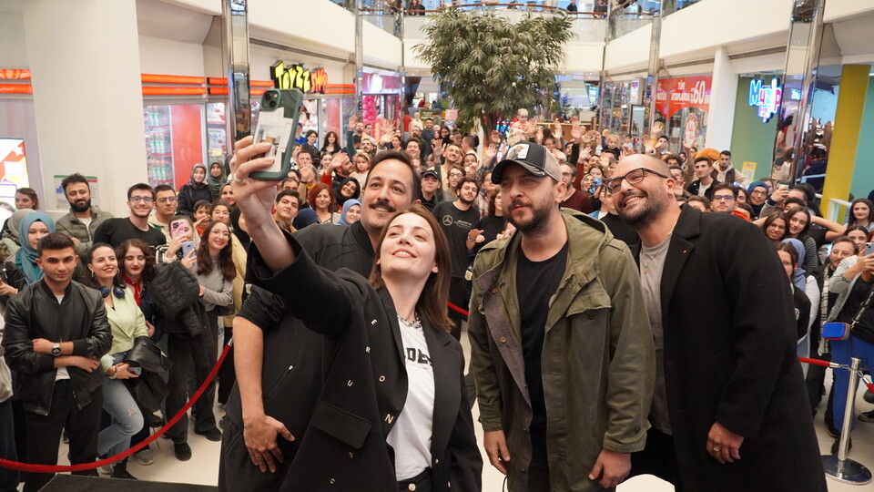 400 bin üzeri açılış yaptı