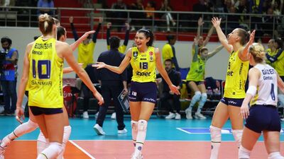 Fenerbahçe Opet 4'te 4 peşinde!