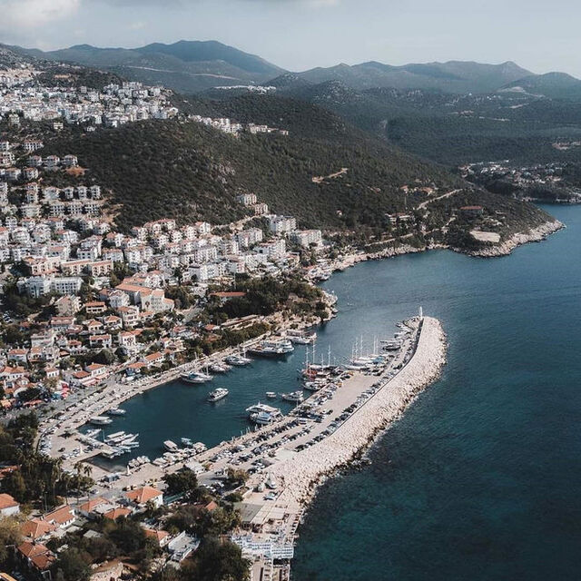 Kaş'ta kaçak yapı yıkım ihalesi 8. kez iptal