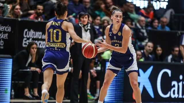 Fenerbahçe yenilgisiz devam ediyor!