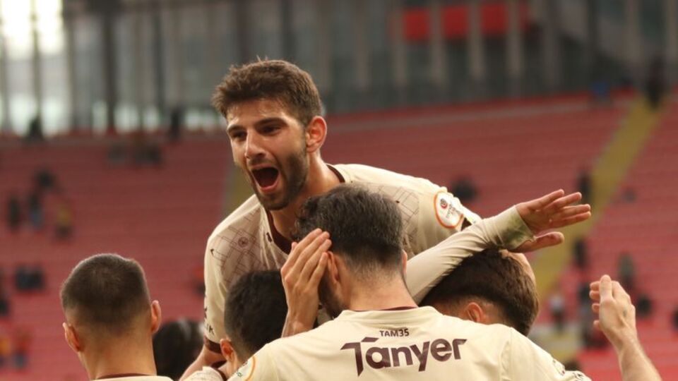 Göztepe 3 golle turladı