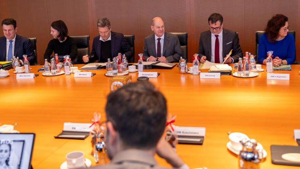 Alman hükümeti bütçe kriziyle boğuşuyor: Uzlaşma neden sağlanamıyor?