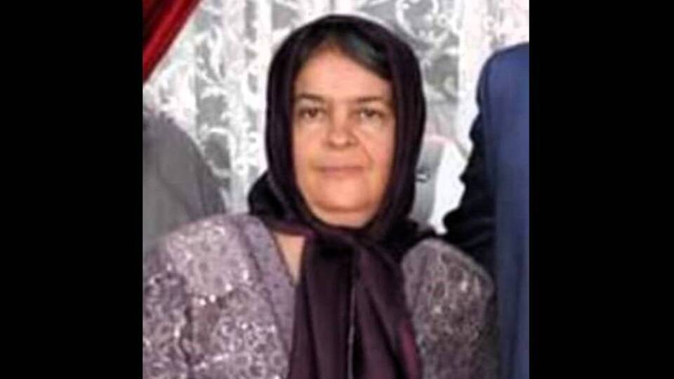 Kocası merdiven boşluğunda ölü buldu