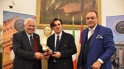 Büyükekşi ve Montella'ya İtalya'dan ödül