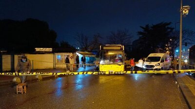 Kayan İETT otobüsünü durdurmak isteyen sürücü ağır yaralandı