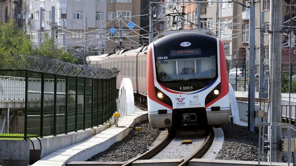 Ek seferlerle 392 bin yolcu daha taşıdı