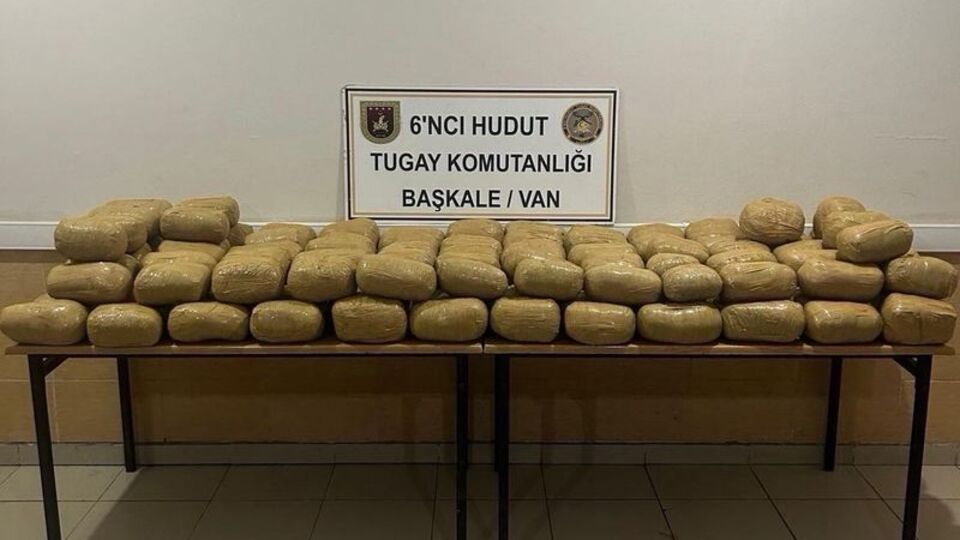 Van sınırında uyuşturucu ele geçti