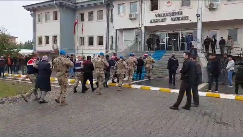 Önce kadın, sonra erkek... Yasak aşkta çifte ölüm!