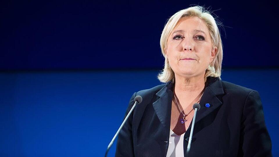 Marine Le Pen, AB fonlarını zimmetine mi geçirdi?