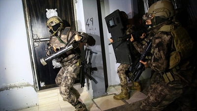 Uyuşturucuya 2 ilde darbe: 19 gözaltı!