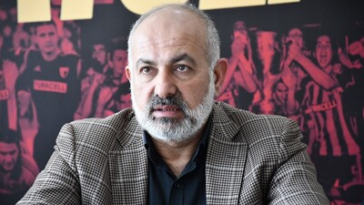 "Tahtayı bırakın takır takır top oynayan bir takım var"