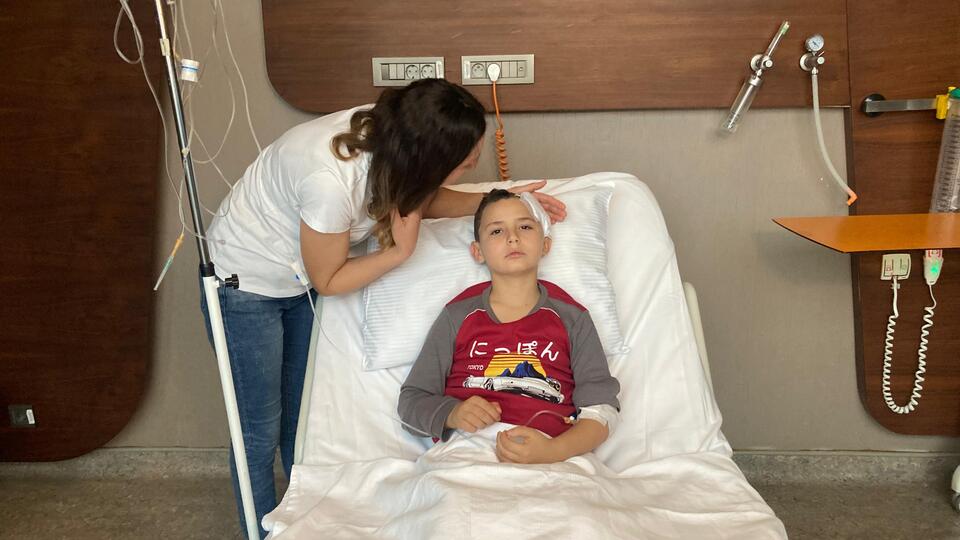 Romanya'da doktorlar cesaret edemedi! Minik Mateo tümörden burada kurtuldu