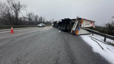 "Anadolu" da 2 şerit kapandı!