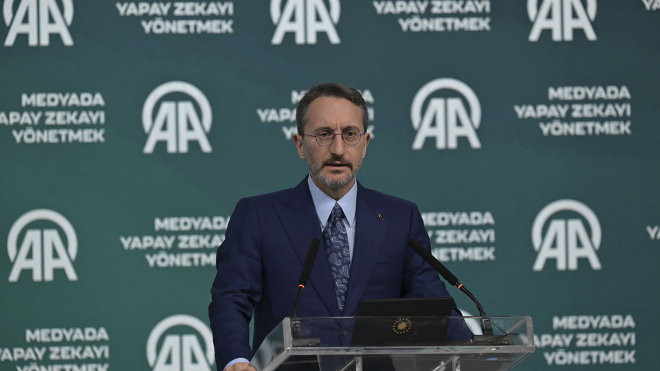 "Amacımız, yapay zekayı engellemek değil yönetmek"