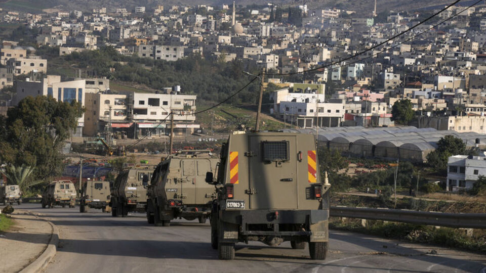 Camiyi işgal edip Yahudi duası okudular