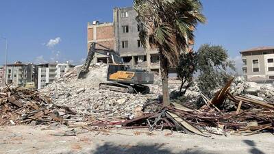 Şoke eden beton tespiti: Elle ufalanır!