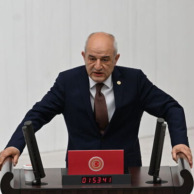 CHP vekili Kasap, Saadet Partisi'ne geçti!