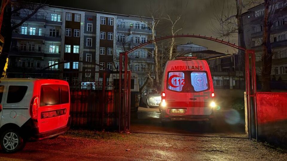 Uzaklaştırma kararı bitince karısını öldürdü!