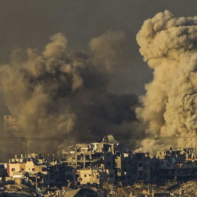  İsrail Gazze'de 2 mülteci kampına saldırdı