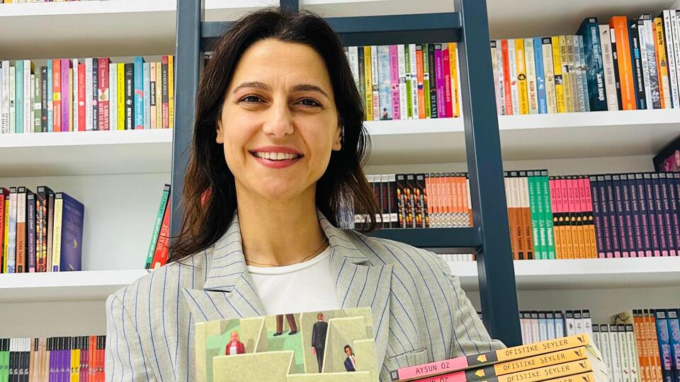 Aysun Öz ilk kitabını yayımladı