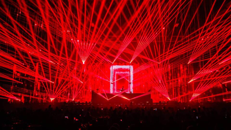 Antalya'da beş bin kişilik 'Fashion Party'