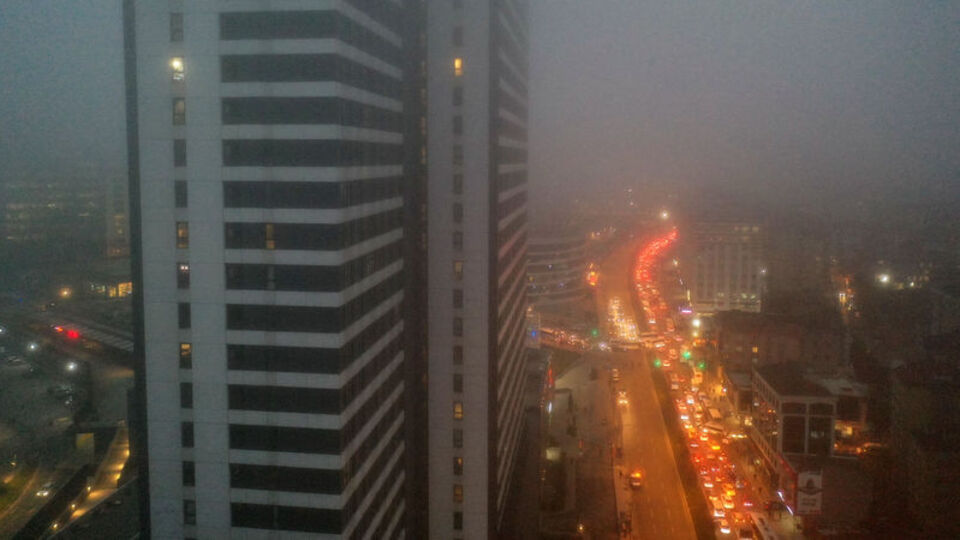 Yağış yok, sis ve pus var