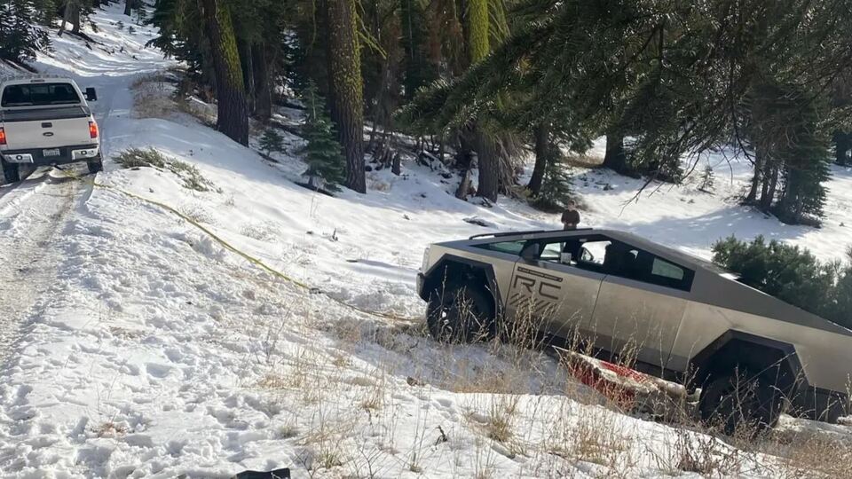 Ford Türkiye'den Cybertruck paylaşımı