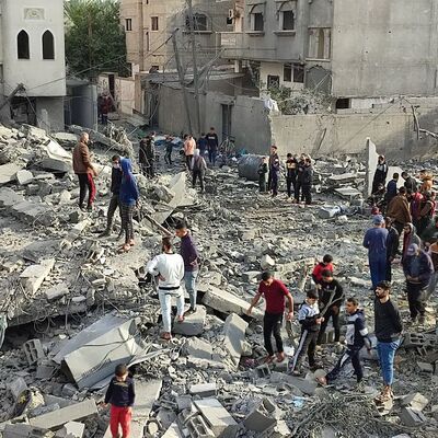 İsrail ordusu yerleşim bölgesine saldırdı