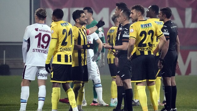 Sahadan çekilen İstanbulspor'u hangi cezalar bekliyor? - İstanbulspor  Haberleri