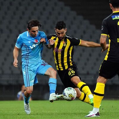 Maç yarıda kaldı!