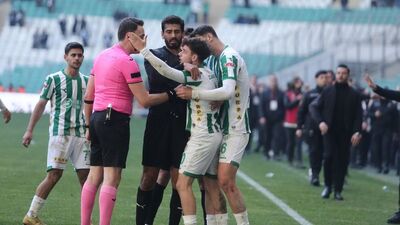 Bursaspor'da kadro dışı