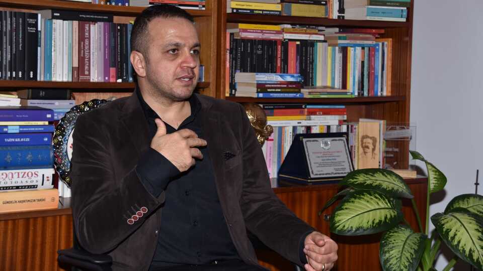 Yapay zeka şiirin katili mi olacak?